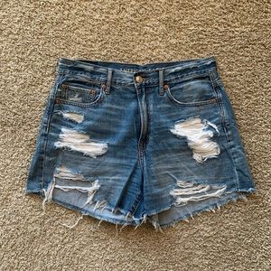 American Eagle 90s Boyfriend Jean Shorts